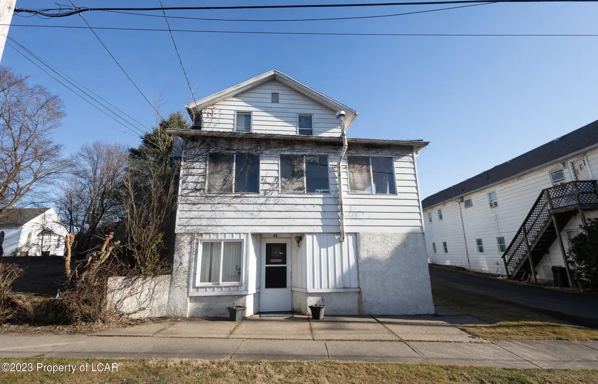 46 Plymouth Street, Edwardsville in Edwardsville