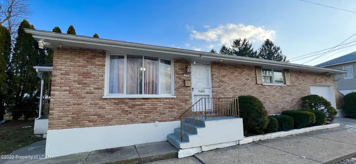 720 W 3rd Street, Hazleton in Hazleton