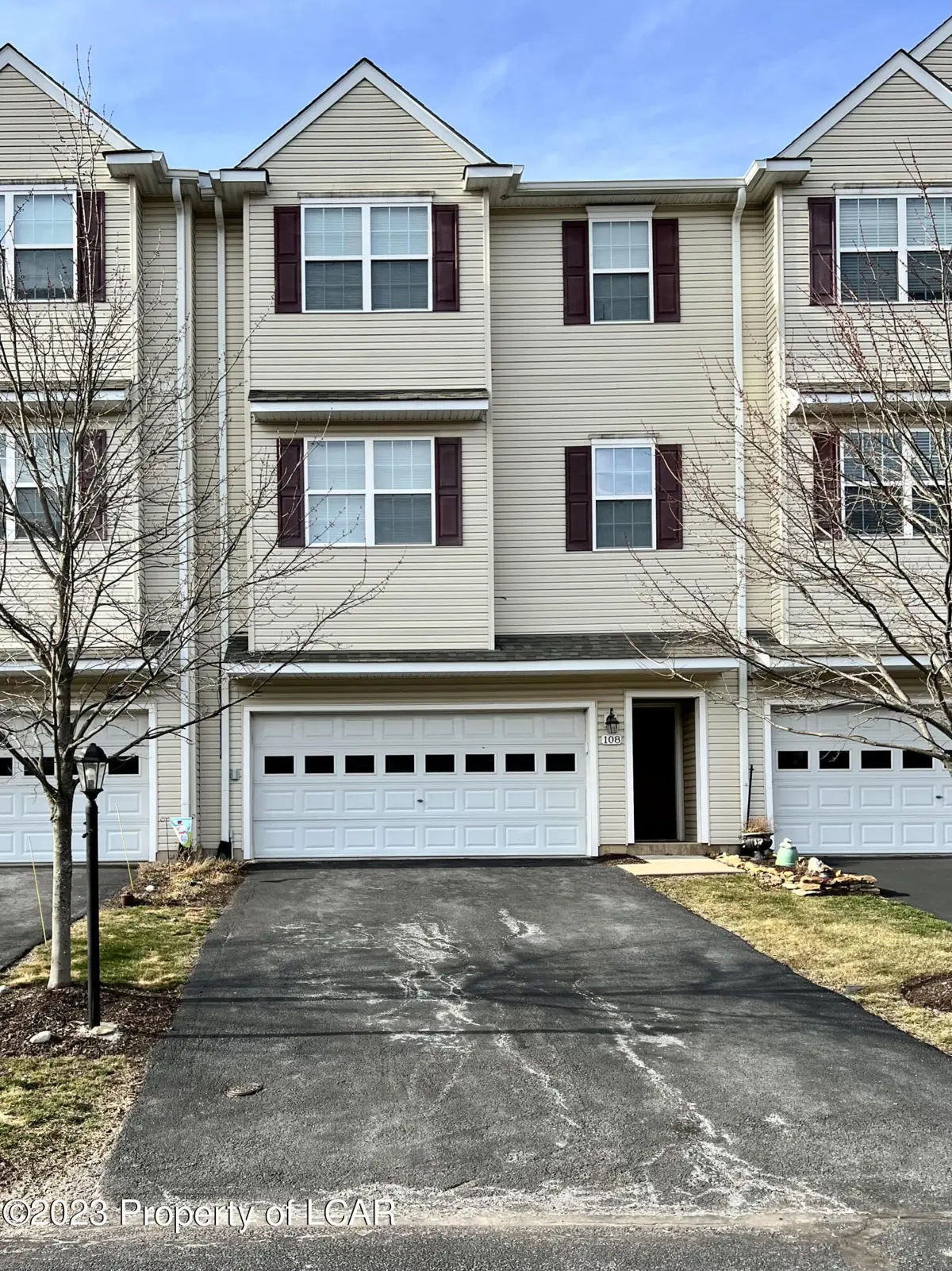 108 Samantha Lane, Hazleton in Hazleton