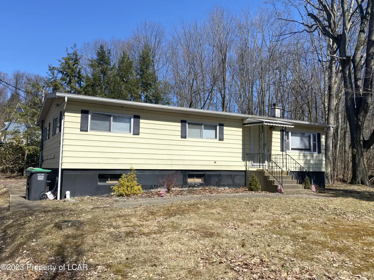 5 Parkland Drive, Mountain Top in Mountain Top