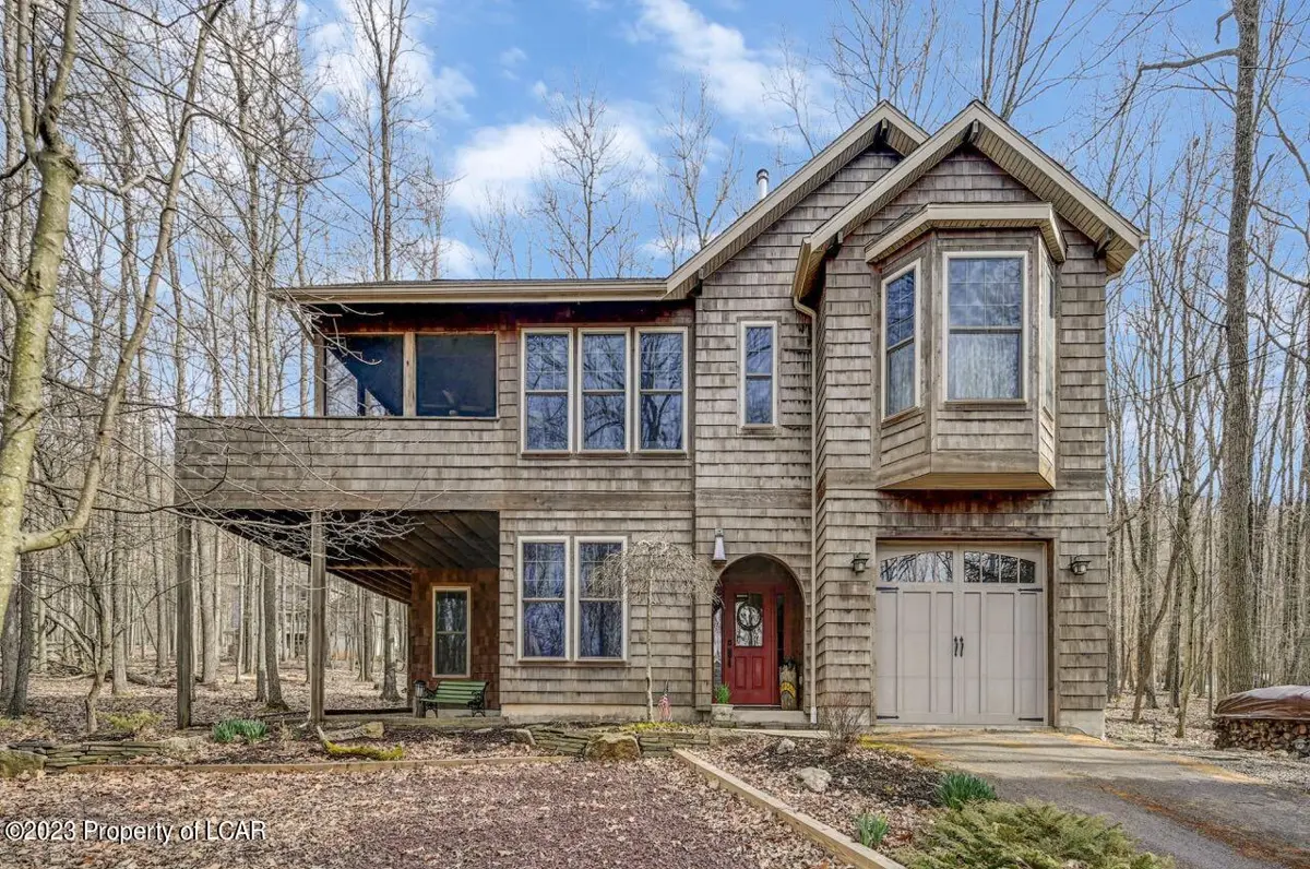 124 Muskegon Circle, Hazle Township in Hazle Township