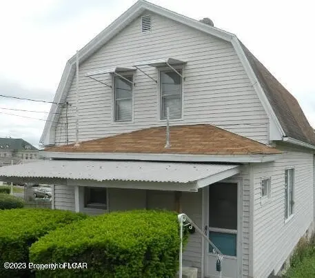 723-725 R Crown Avenue, Scranton in Scranton