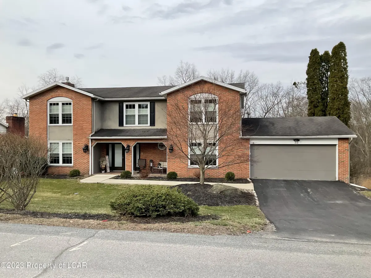 33 Dorchester Drive, Dallas in Dallas