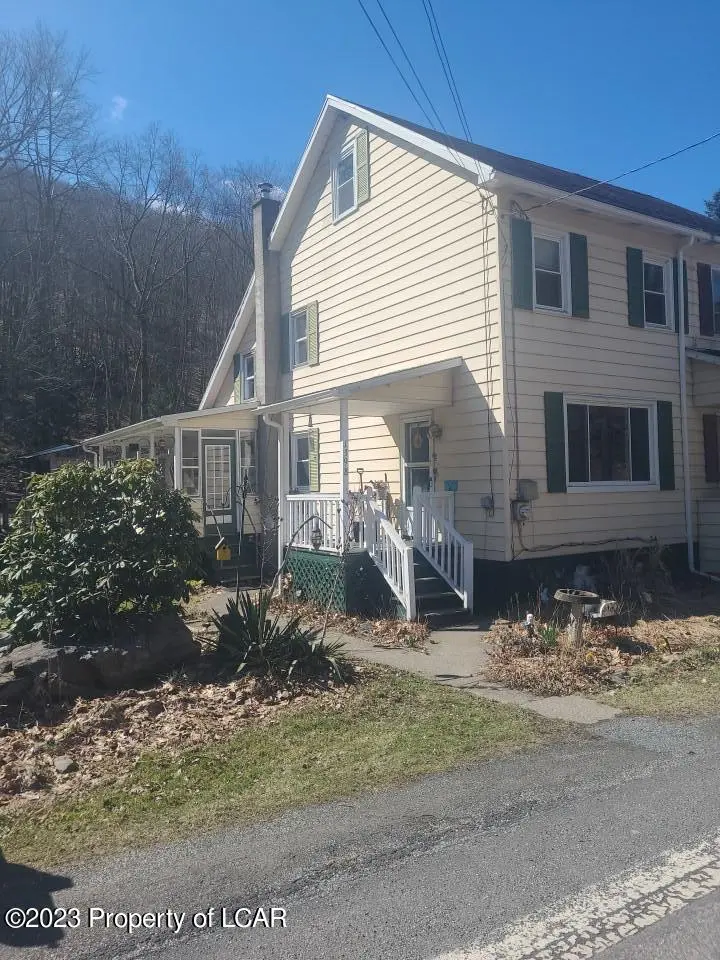 1398 Tomhicken Road, Fern Glen in Fern Glen