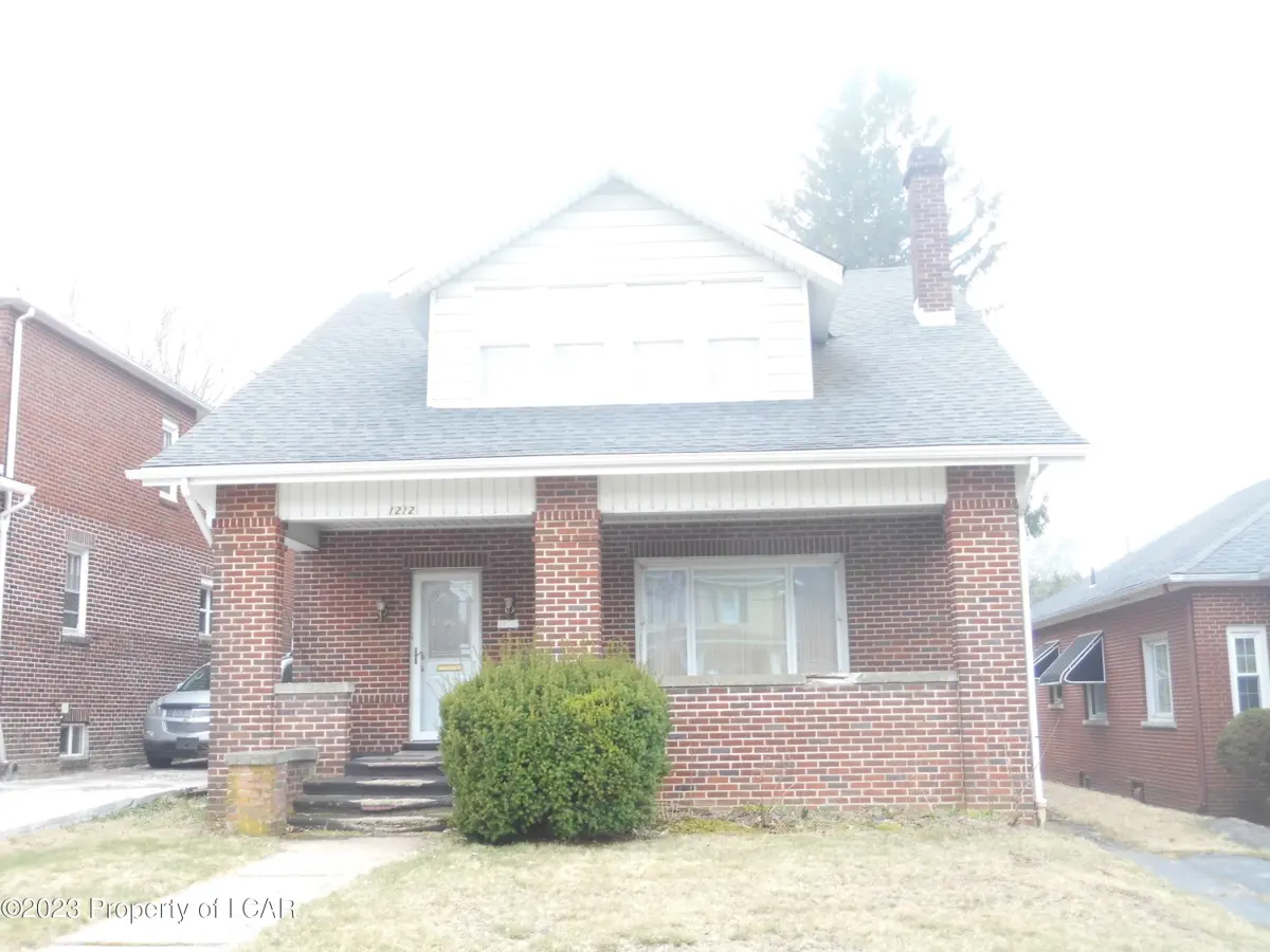 1212 E Broad Street, Hazleton in Hazleton