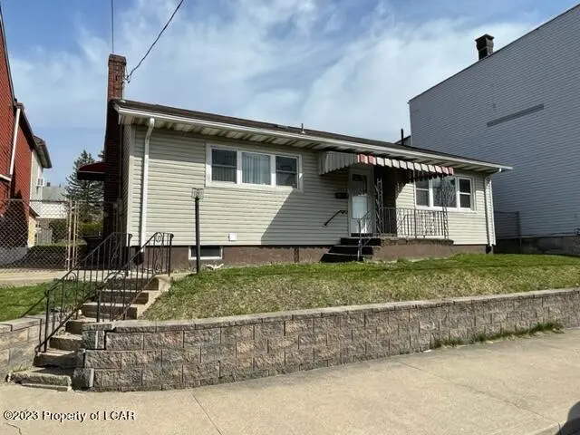 227 S Wyoming Street, Hazleton in Hazleton