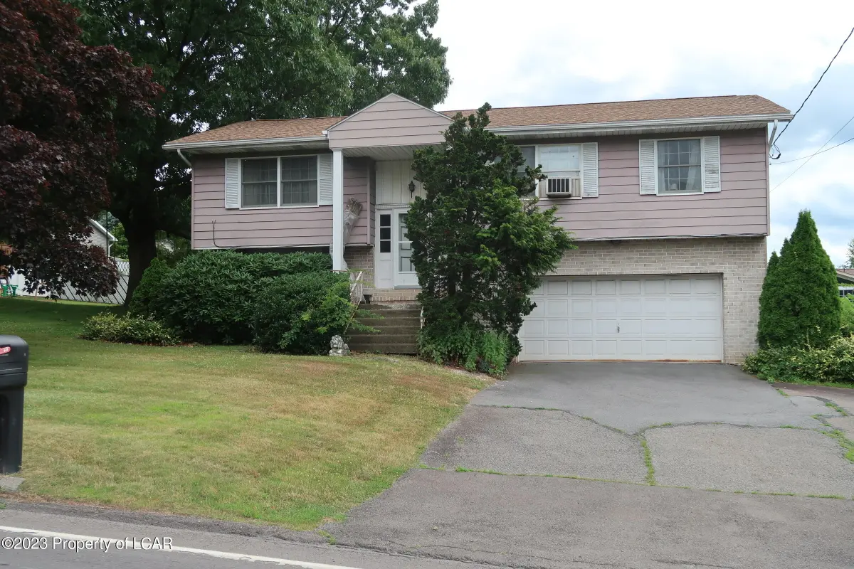 30 Laflin Road, Wilkes-Barre in Wilkes-Barre