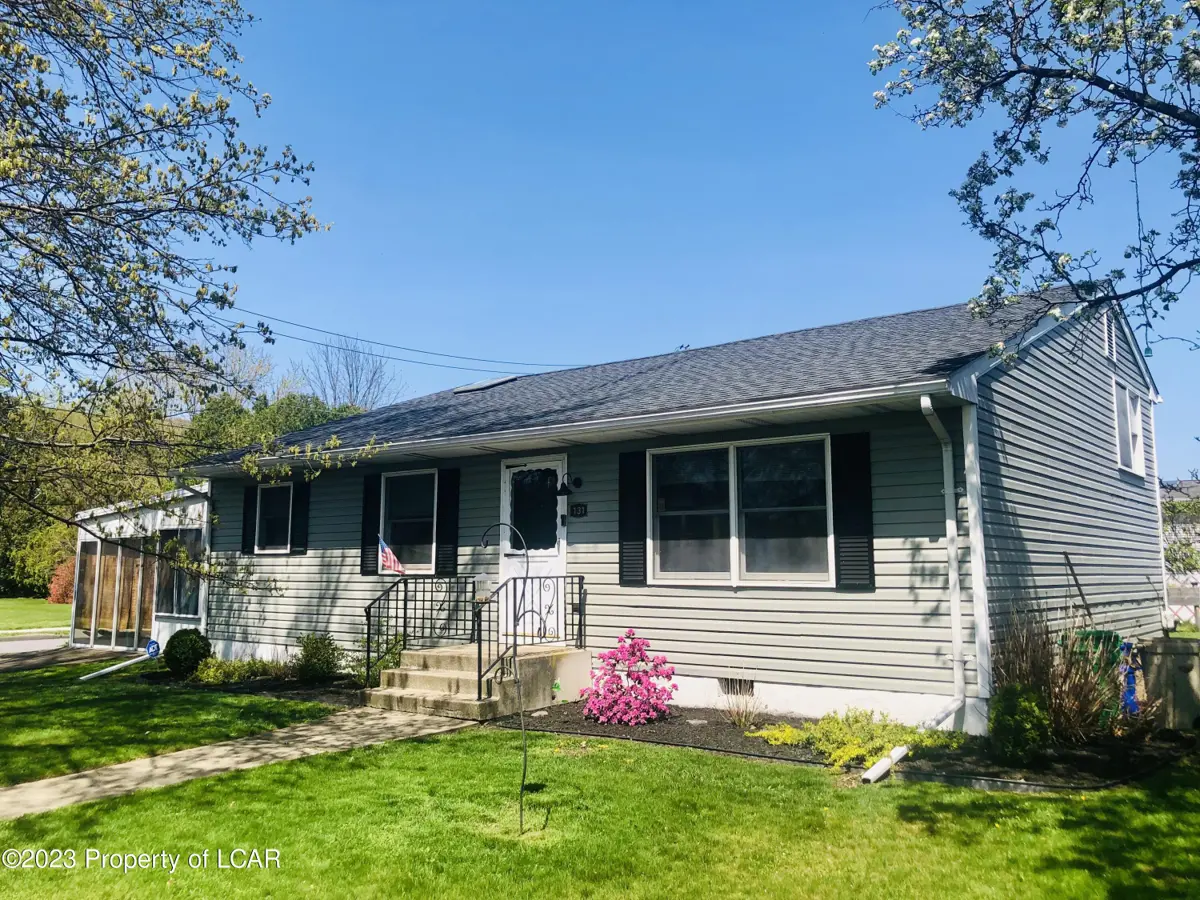 131 W Hall Street, Swoyersville in Swoyersville