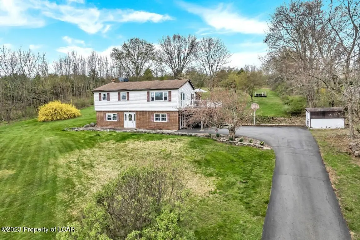 304 Waterton Hill Road, Shickshinny in Shickshinny