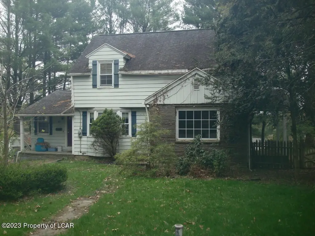 45 E Overbrook Road, Dallas in Dallas