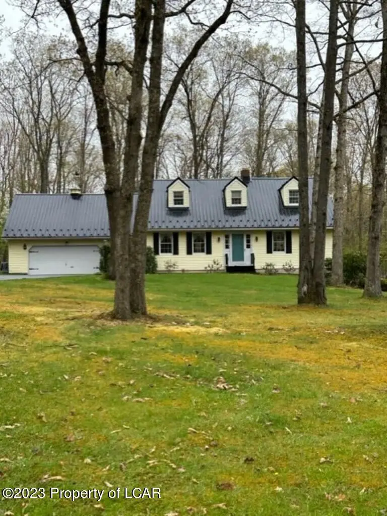 585 Heslop Road, Mountain Top in Mountain Top