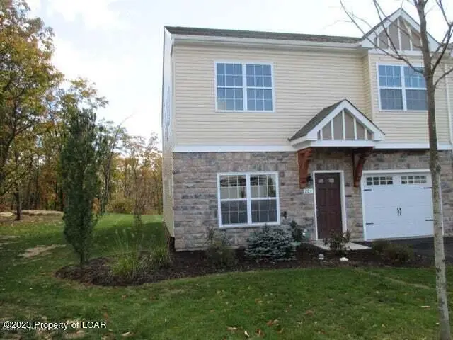 204 Thomas Lane, Hazleton in Hazleton