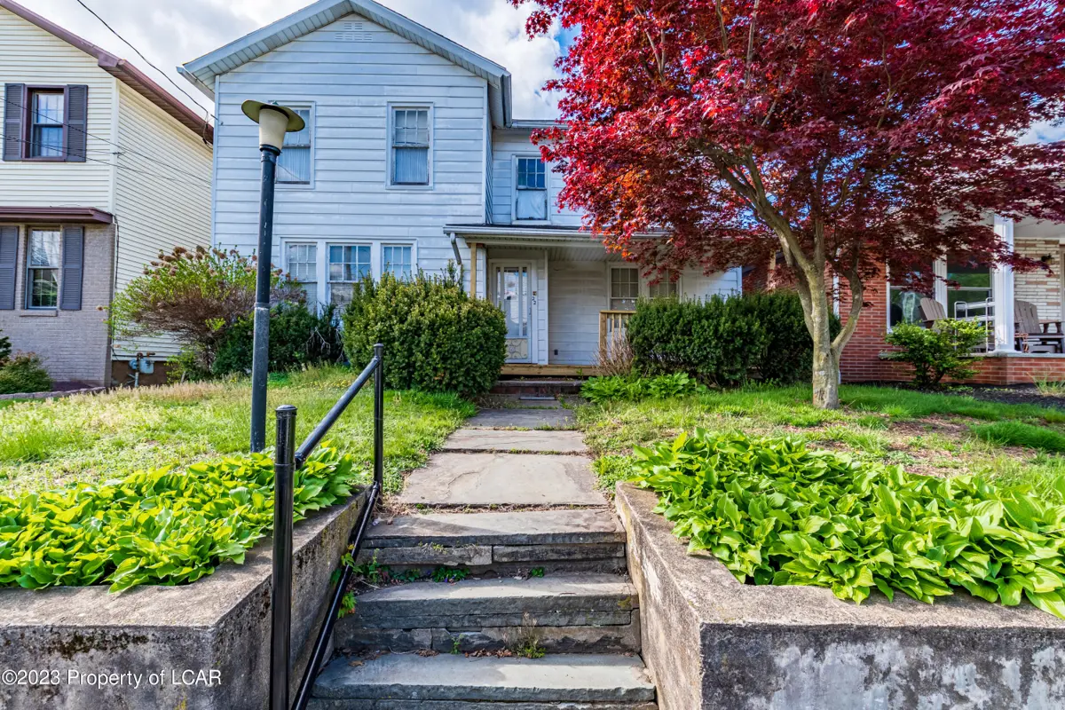 22 Washington Street, West Pittston in West Pittston