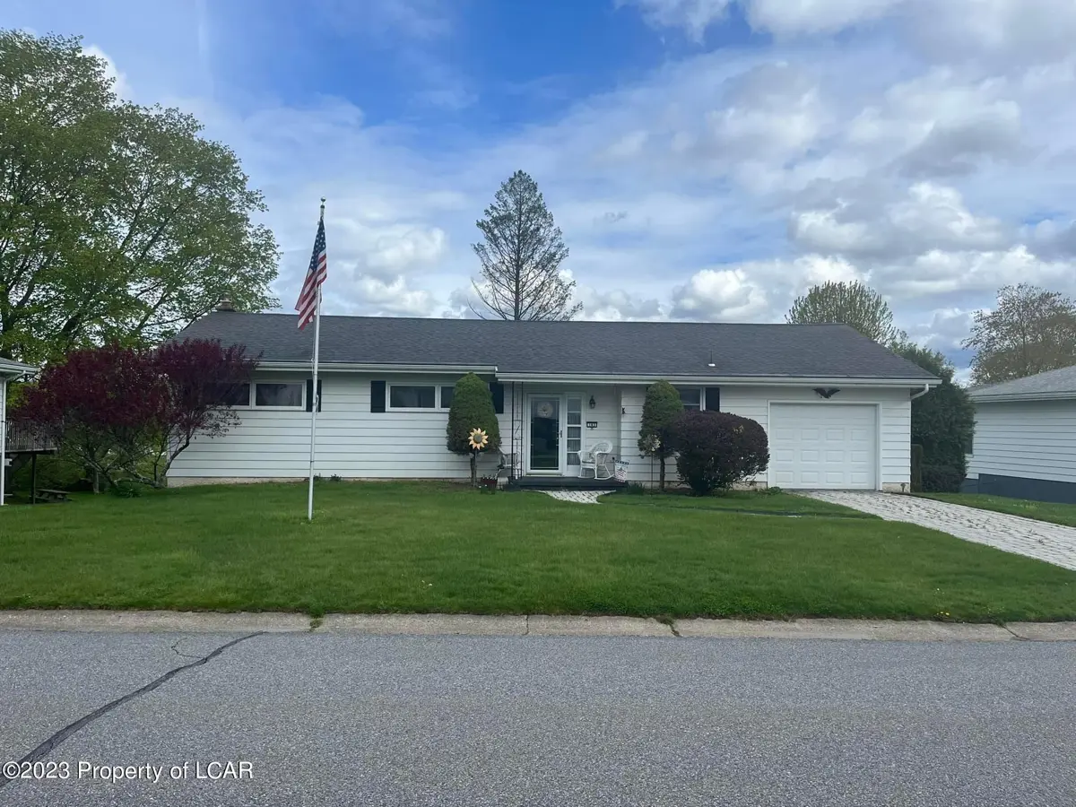 183 Butternut Road, Shavertown in Shavertown