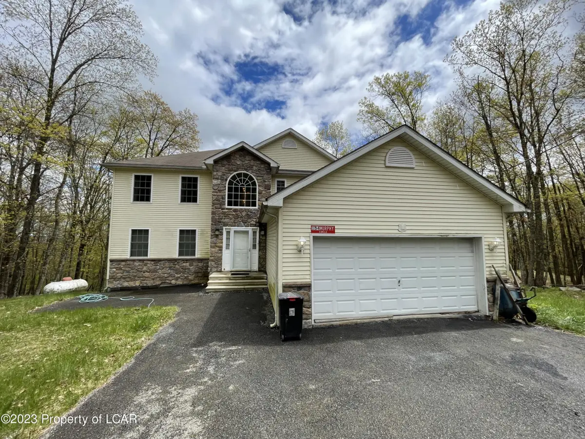 144 Murphy Circle, Bushkill in Bushkill