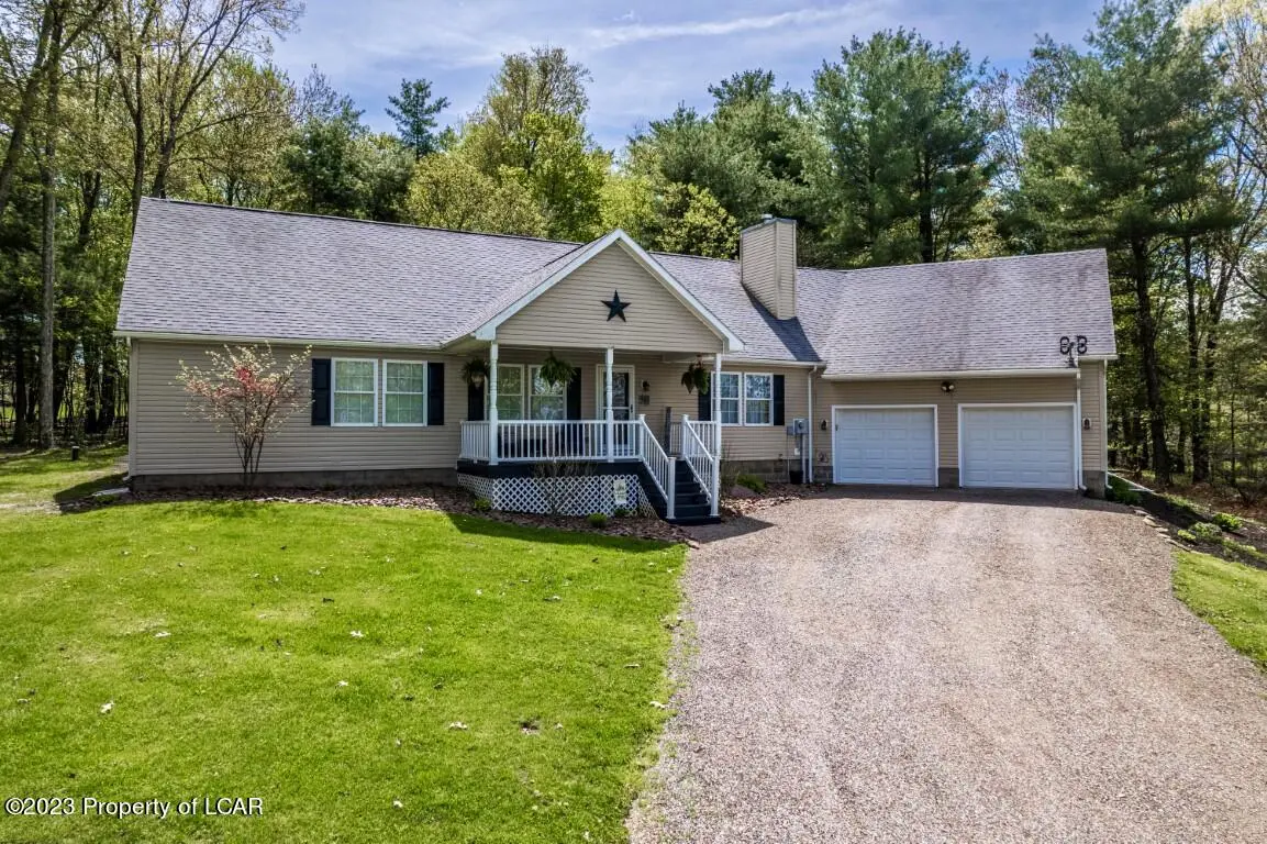 490 Broadway Road, Shickshinny in Shickshinny