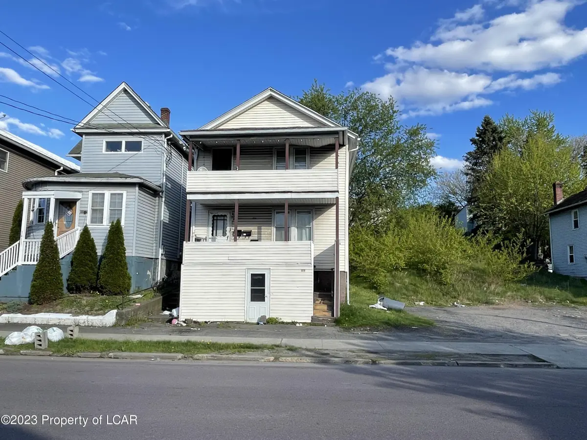 1415 Cedar Avenue, Scranton in Scranton