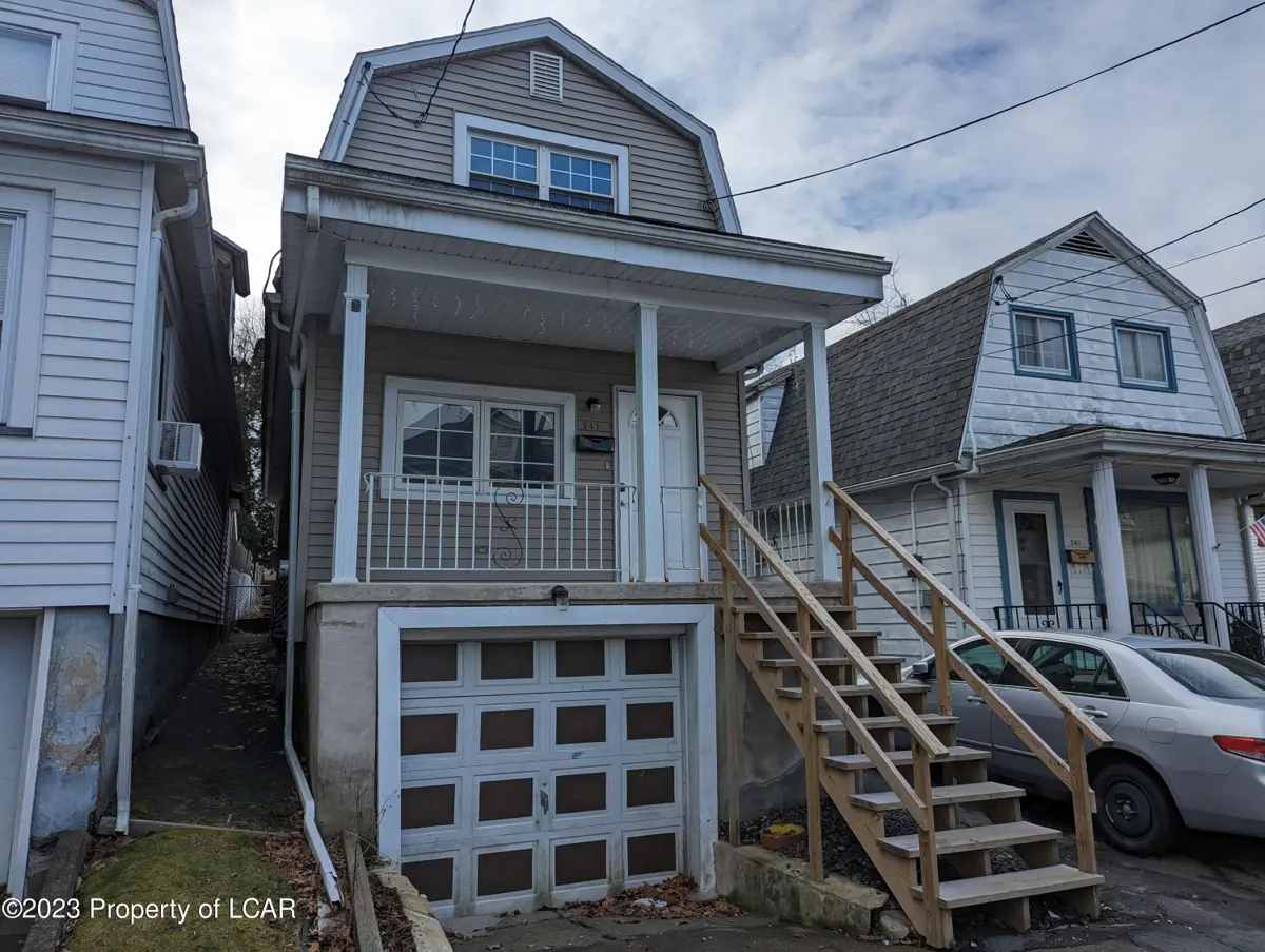 247 Taft Street, Hanover Township in Hanover Township