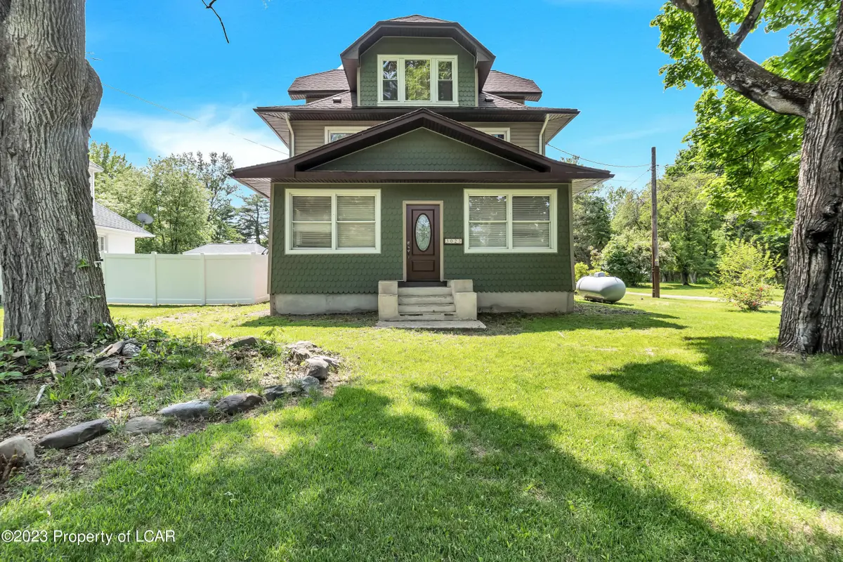 3023 Blytheburn Road, Mountain Top in Mountain Top