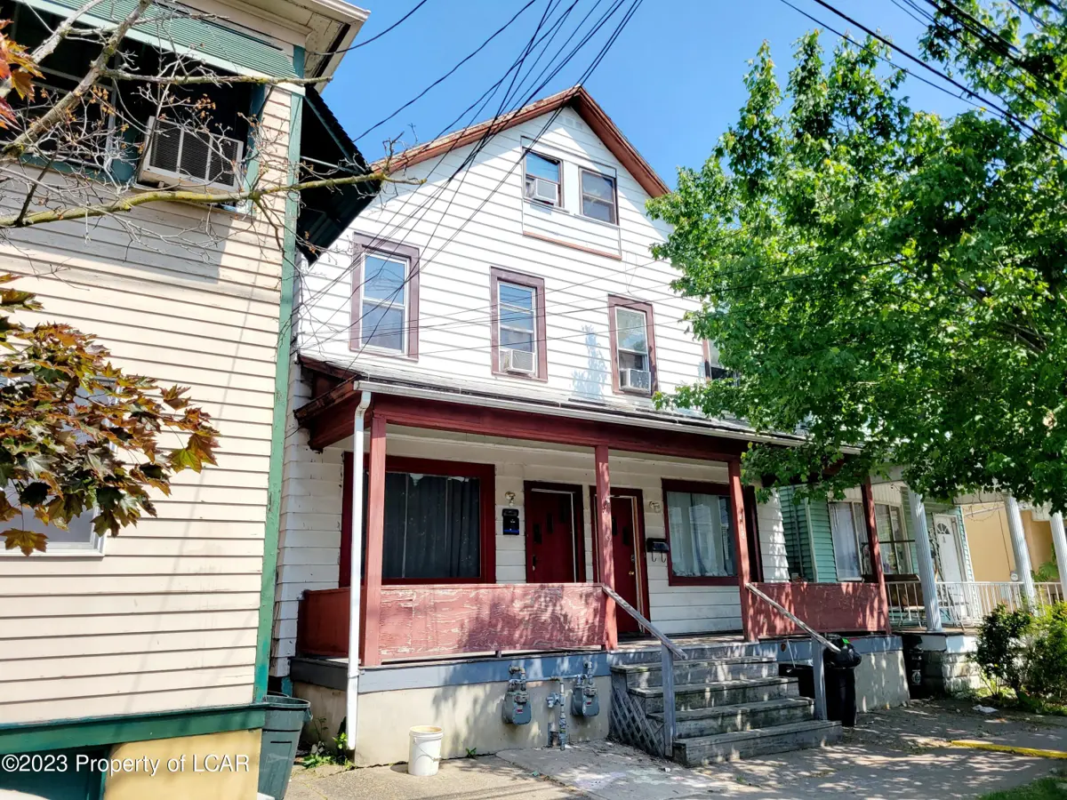 416 N Washington Street, Wilkes-Barre in Wilkes-Barre