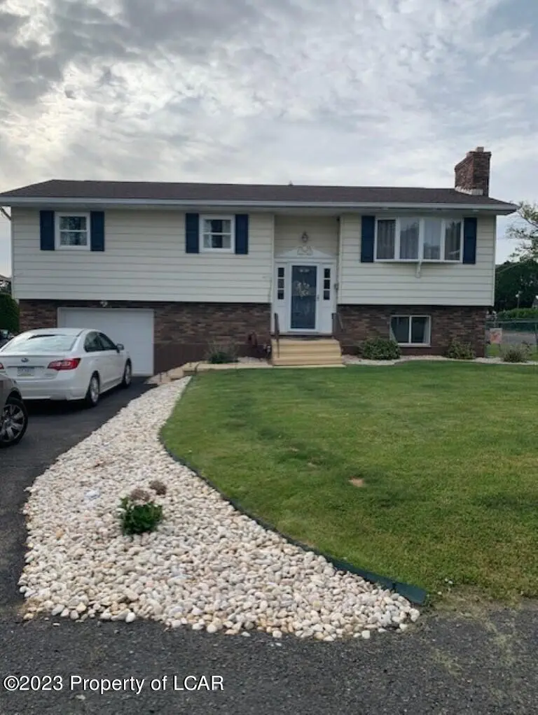 1 Seminary Road, Hanover Township in Hanover Township