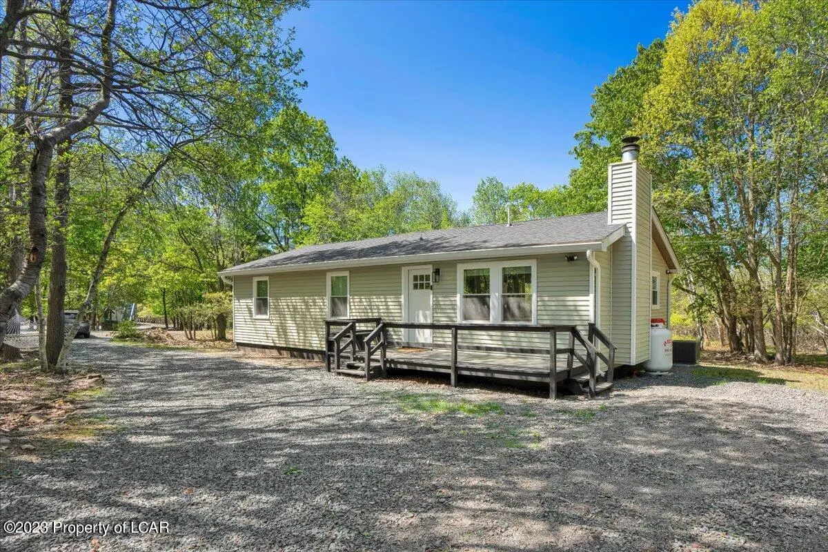 107 Elmwood Drive, Albrightsville in Albrightsville