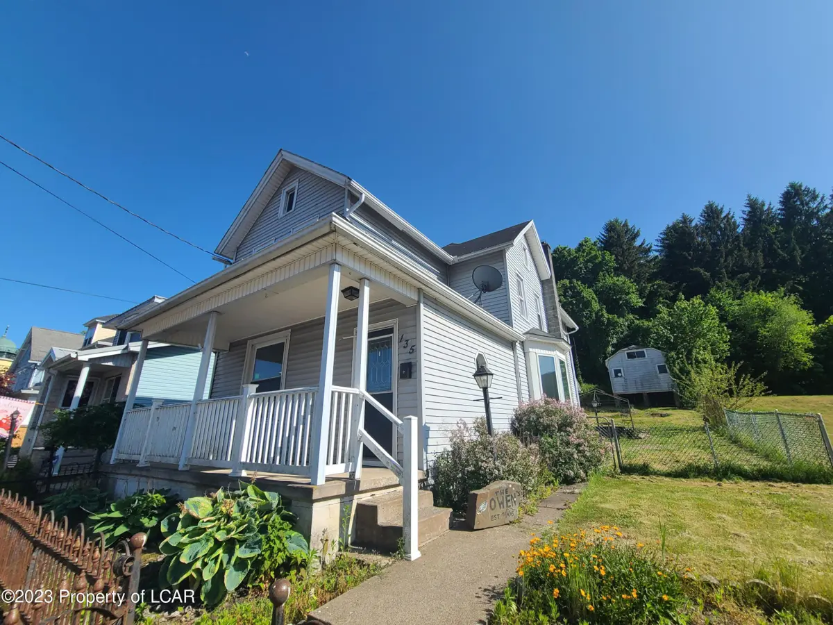 135 E Main Street, Glen Lyon in Glen Lyon
