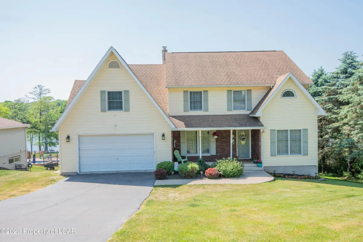 297 Apache Drive, Shickshinny in Shickshinny