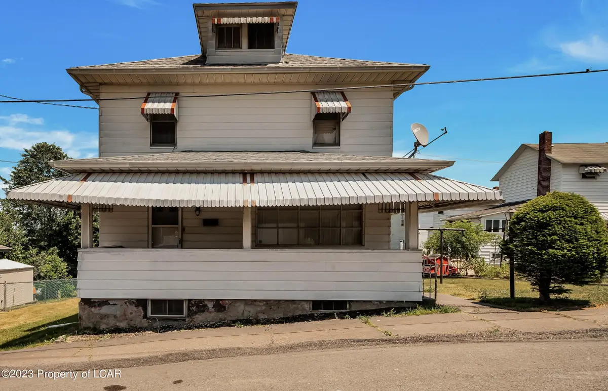 1025 S Maple Street, Nanticoke in Nanticoke