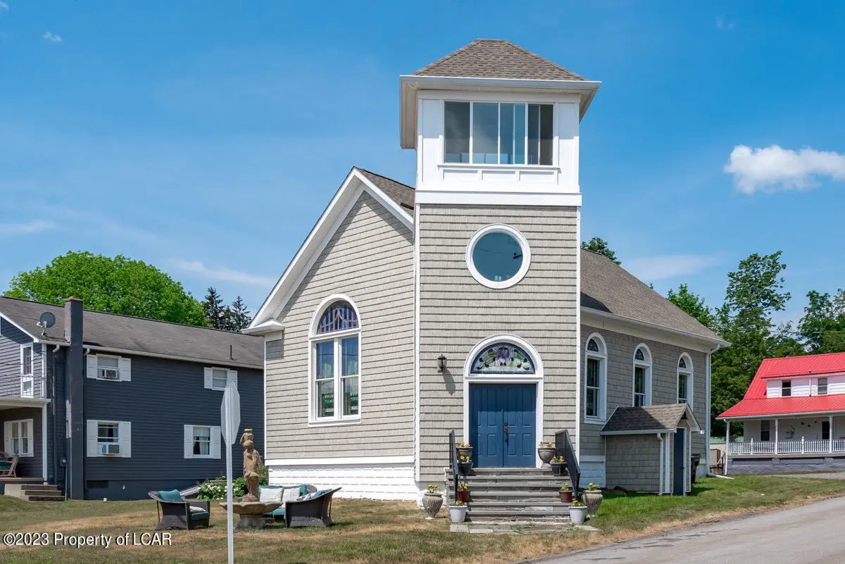 2027 Lakeside Drive, Harveys Lake in Harveys Lake