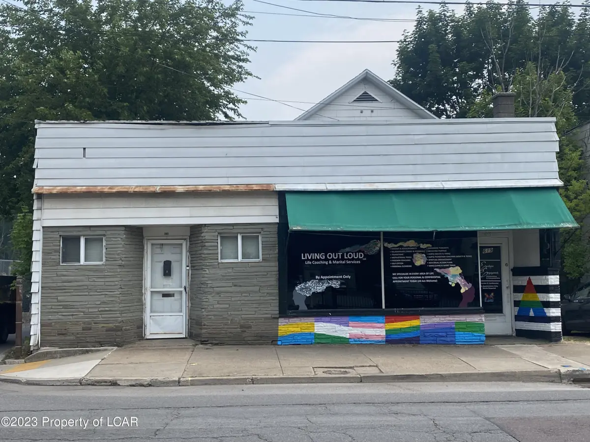 617 Main Street, Edwardsville in Edwardsville