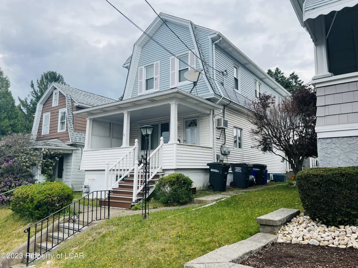 715 Seybert Street, Hazleton - 1,936 SF