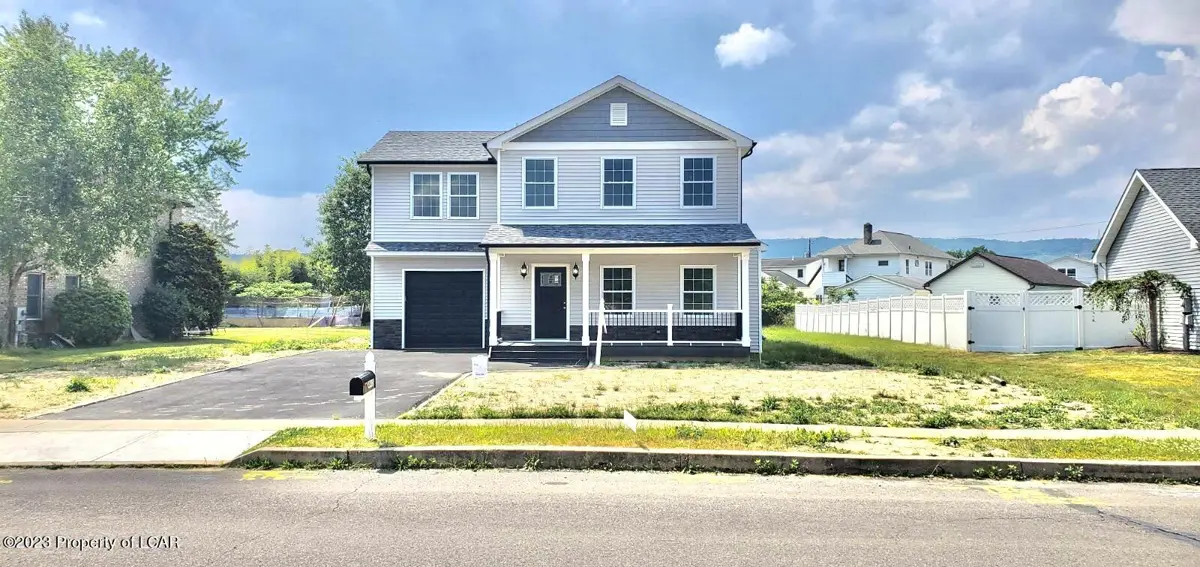 441 Plymouth Avenue, Hanover Township in Hanover Township