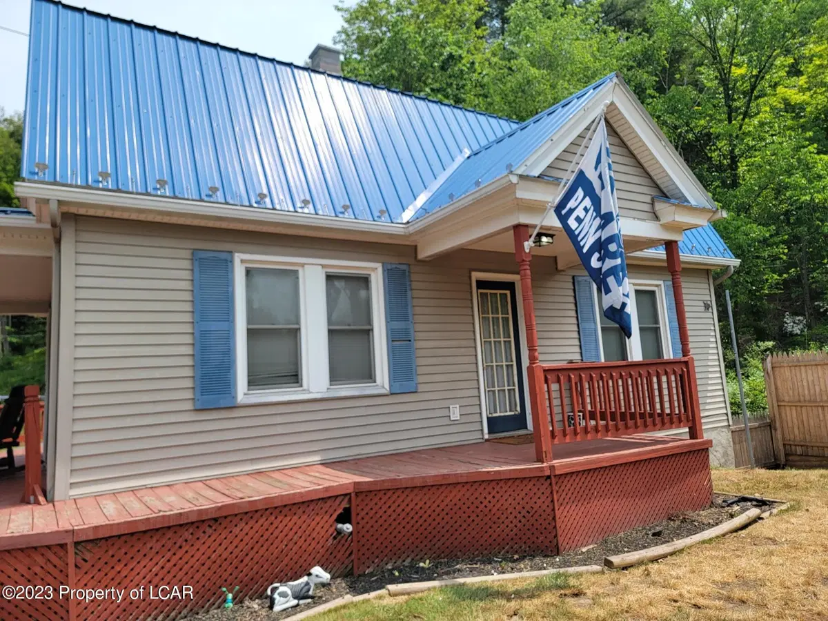 1423 Main Road, Hunlock Creek in Hunlock Creek
