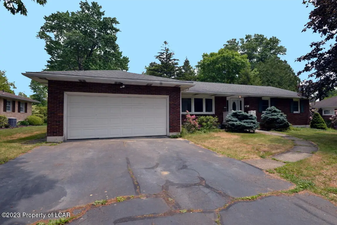 30 Oak Street, Mountain Top in Mountain Top