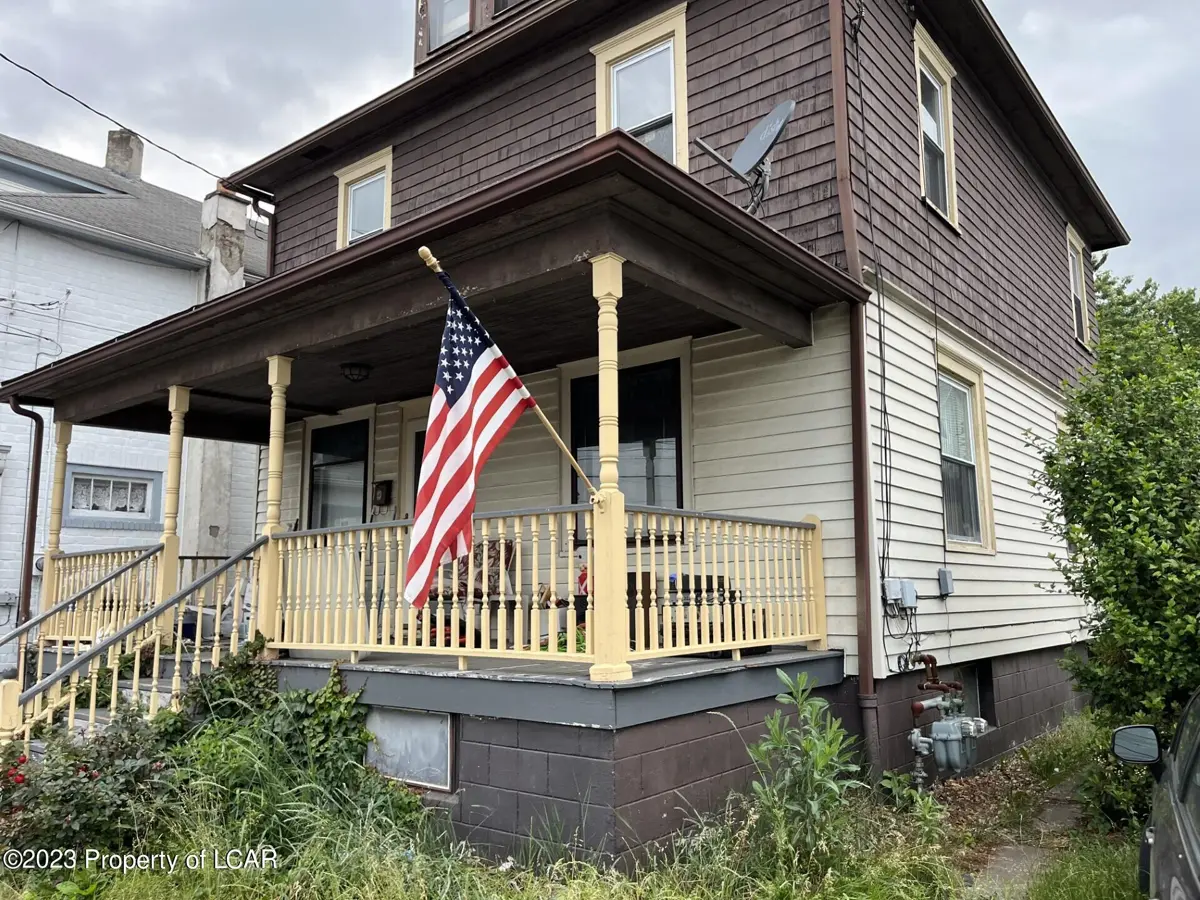 692 Schuyler Avenue, Kingston in Kingston