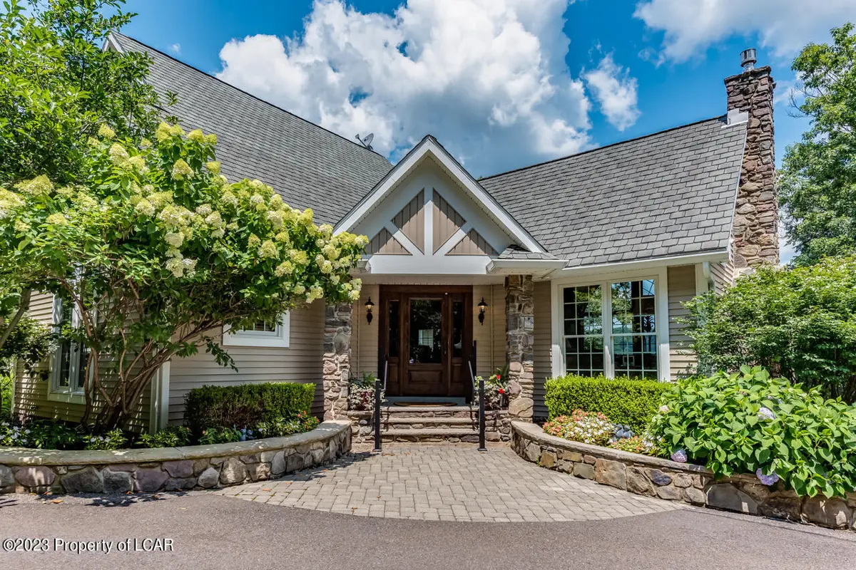 141 Grouse Ridge Lane, Falls in Falls