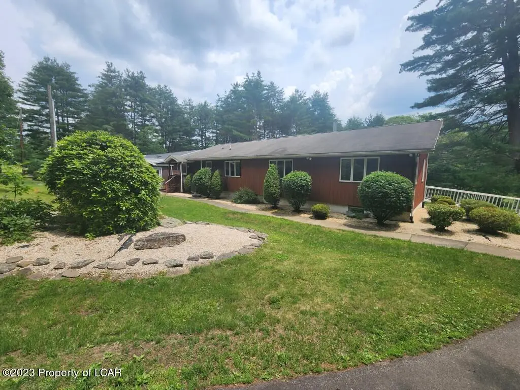 204 Pine Tree Road, Shavertown in Shavertown