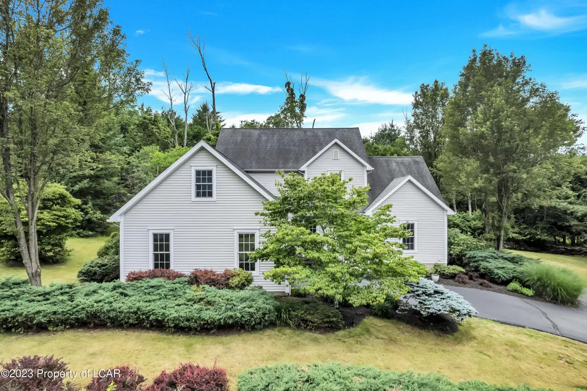 305 Vista Drive, Shavertown in Shavertown