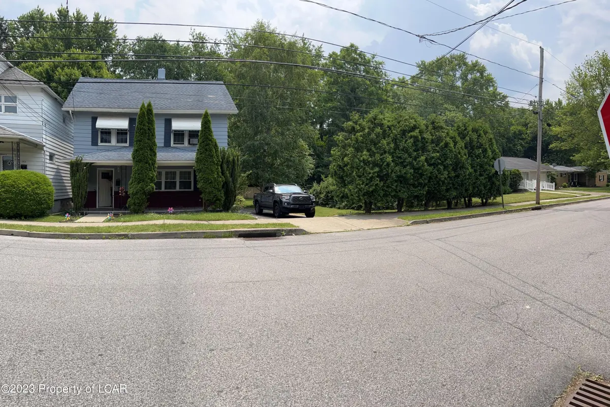 164 Crescent Avenue, Wilkes-Barre in Wilkes-Barre