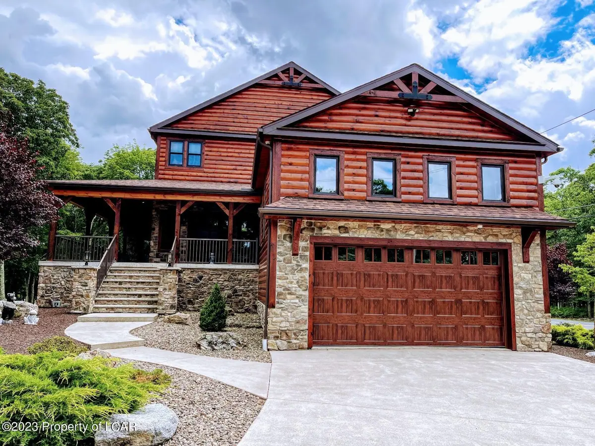60 Buttonbush Lane, Hazle Township in Hazle Township