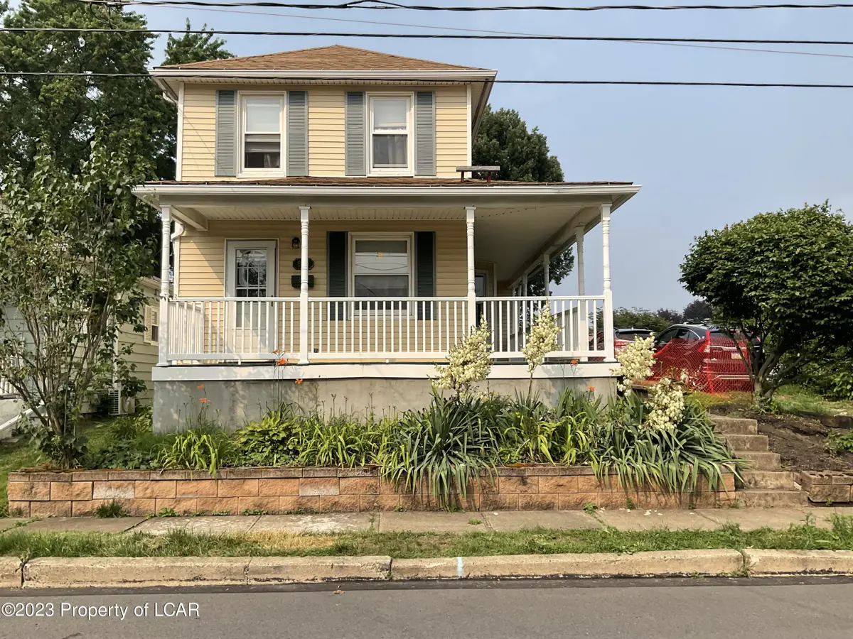 819 N Walnut Street, Luzerne in Luzerne