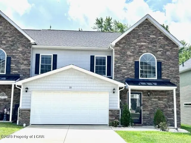 21 Maria Drive, Hanover Township in Hanover Township