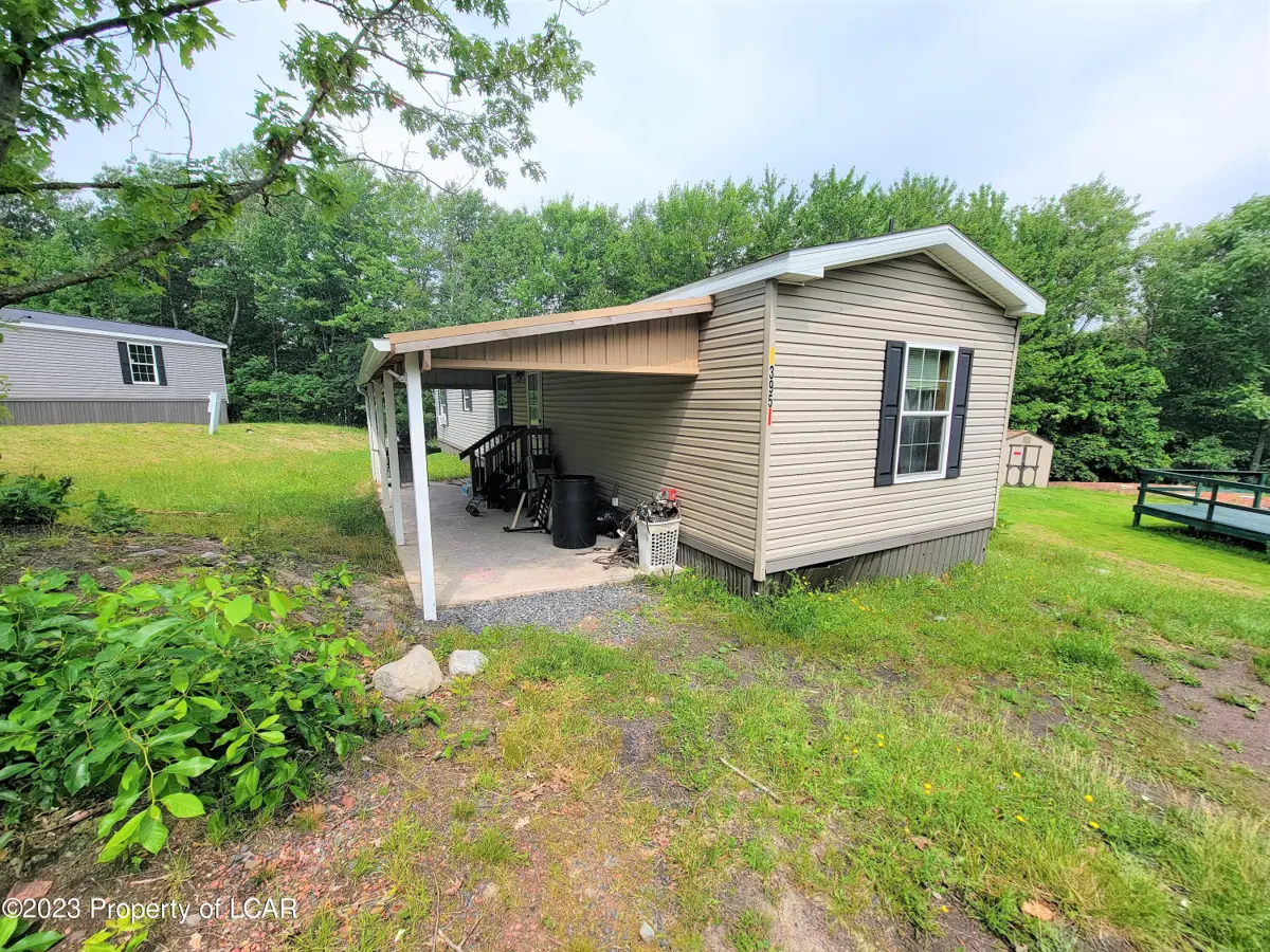 395 Valley View Lane, Laurel Run in Laurel Run