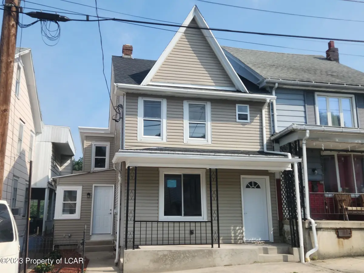 321 E Union Street, Tamaqua in Tamaqua