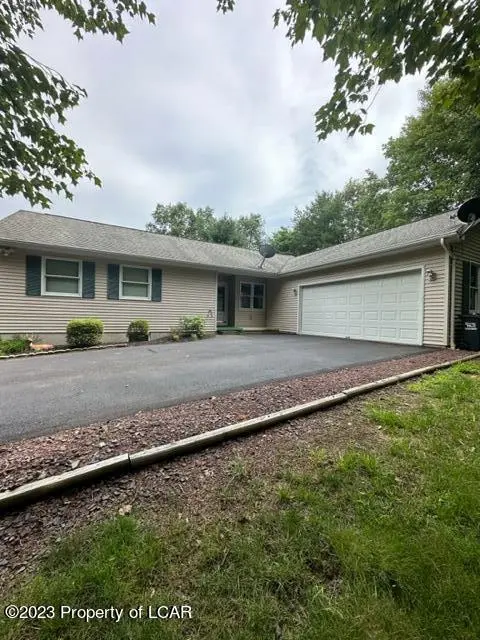 2780 Alberdeen Road, Mountain Top in Mountain Top