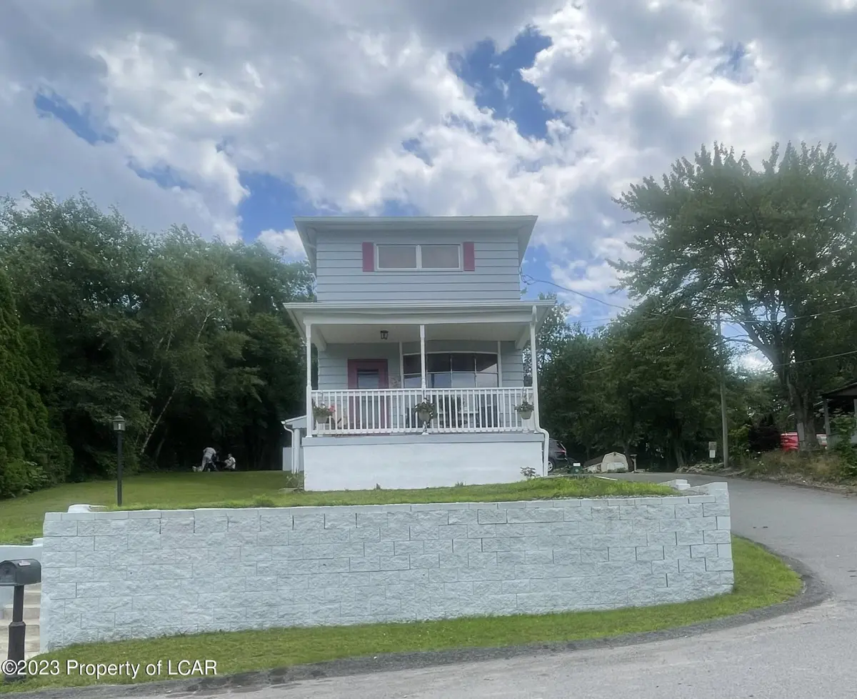 64 Poole Street, Pittston Township in Pittston Township
