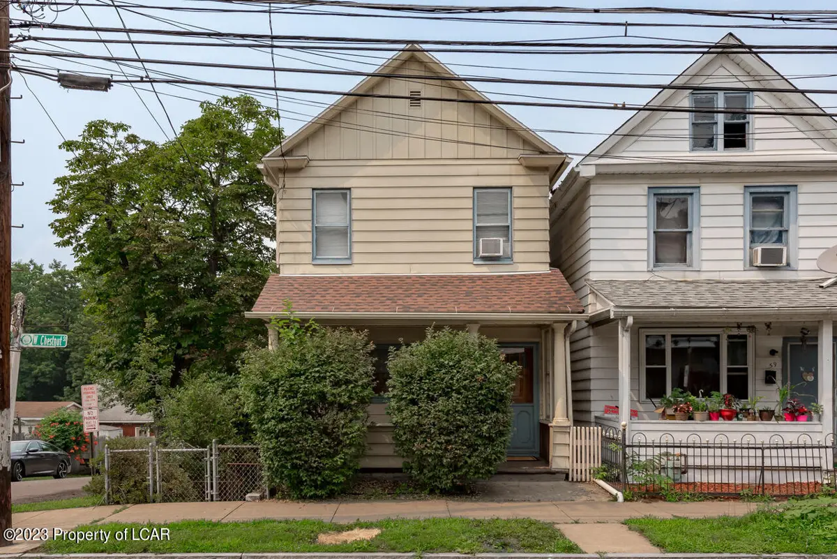 61 W Chestnut Street, Wilkes-Barre in Wilkes-Barre