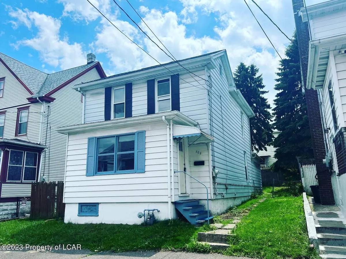308 E Juniper Street, Hazleton in Hazleton
