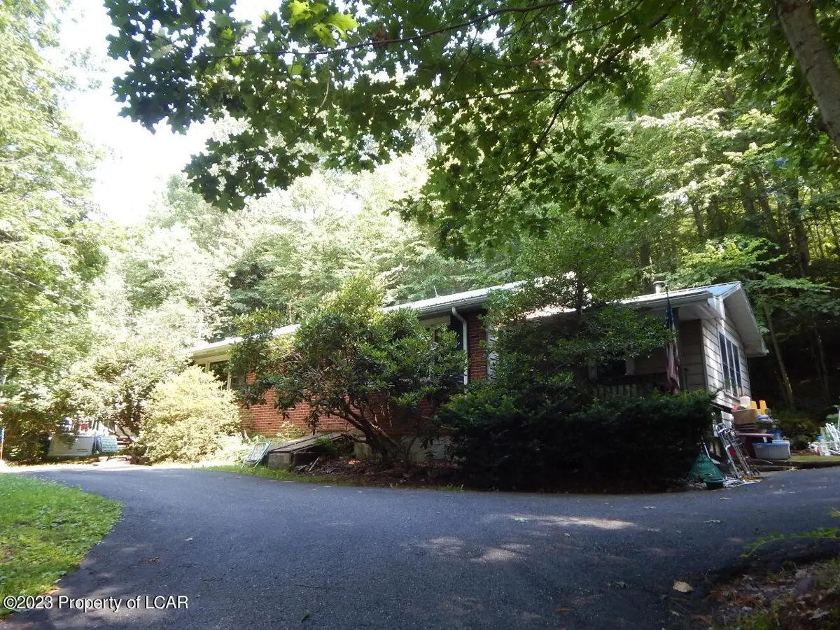 34 Sleepy Hollow Road, Drums in Drums